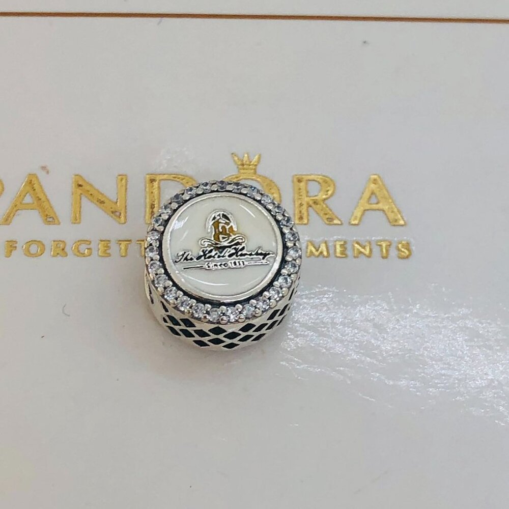 🌞📖Pandora The Hotel Hershey Hershey, Pennsylvania Exclusive Charm - Picture 4 of 4